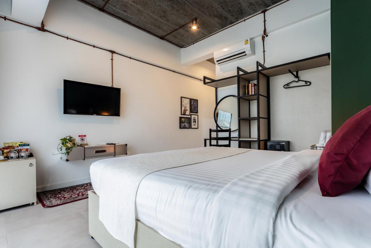 The Wood Otel Surin Dış mekan fotoğraf